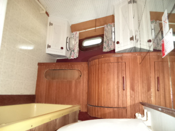 https://novimarinebrokers.com/storage/files/02/09/32/tn_pleasure_boat_for_sale_17447.JPG